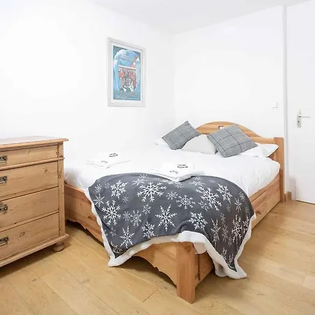 Διαμέρισμα Le Cretet 2 - Year